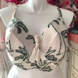 Woman’s plus size 46 D swim top by cacique